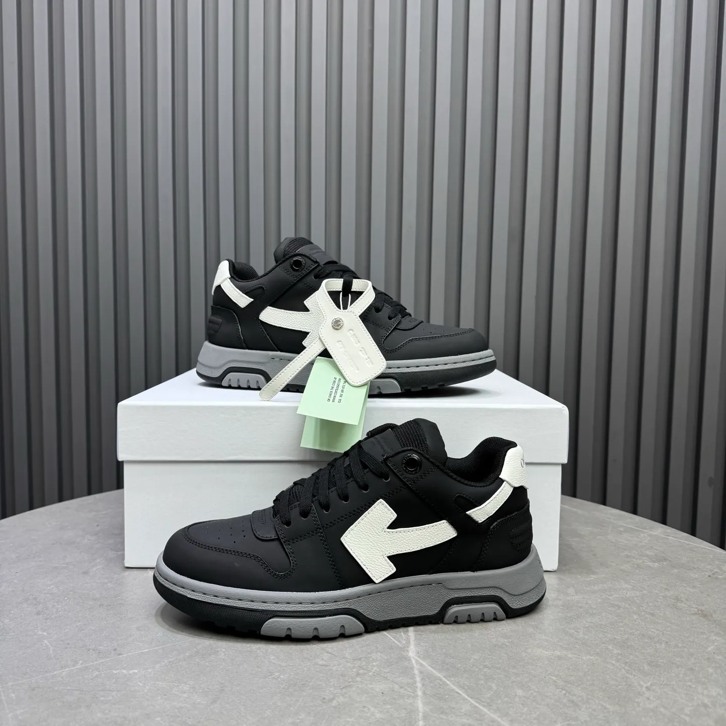 P620 OFF WHITE⚡️Couple model⚡️35-40 women’s model 39-46 men’s model